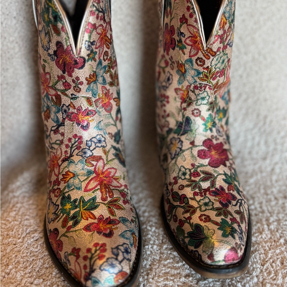 Roper Ingrid Gold Metallic Boots, Sz. 9